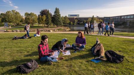 Harper students outdoors on campus