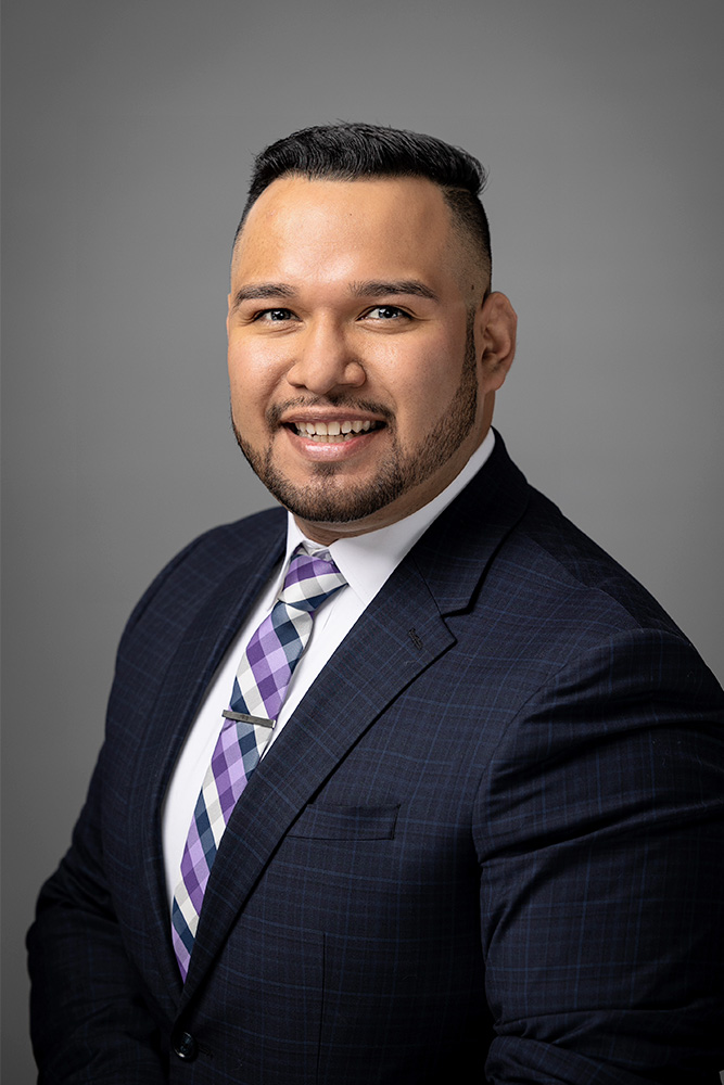 headshot of Chris Candelas