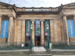 A picture of the National Gallery in Edinburgh. 